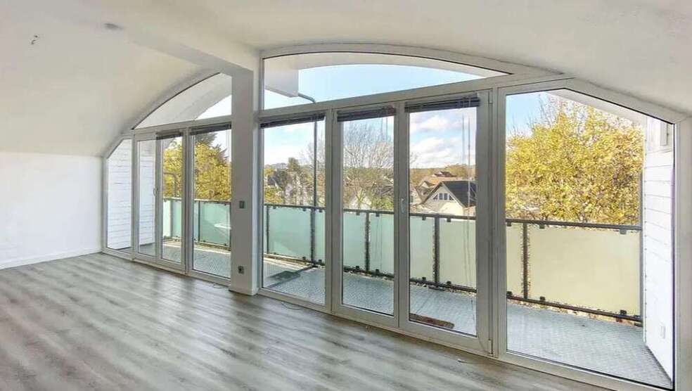 Wohnung zum Mieten in Oberursel (Taunus) 1.400 € 92 m²