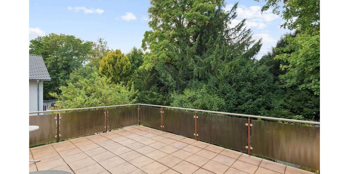 Einfamilienhaus Königstein im Taunus - 15 Zimmer, 334 m&sup2;, 949.000&euro; | Angebot:25454647