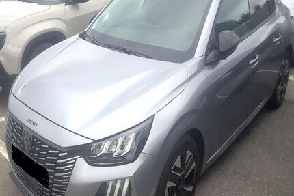 Peugeot 208 17.428 km 15.480 &euro; Rüsselsheim 65428