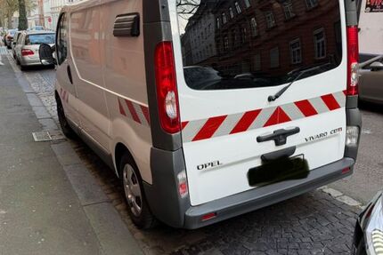 Opel Vivaro 157.339 km 6.800 &euro; Wiesbaden 65183
