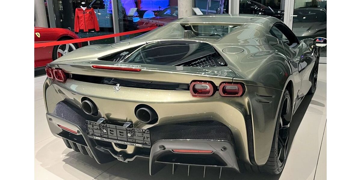 Ferrari SF90 1.350 km 488.888 &euro; Wiesbaden 65189
