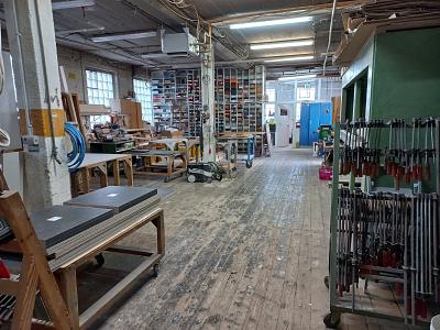 OPTIMALES INVESTMENT: WERKSTATT, LAGER, WOHNUNGEN - Wohn- & Geschäftshaus Mainz Mombach | Angebot:25382484