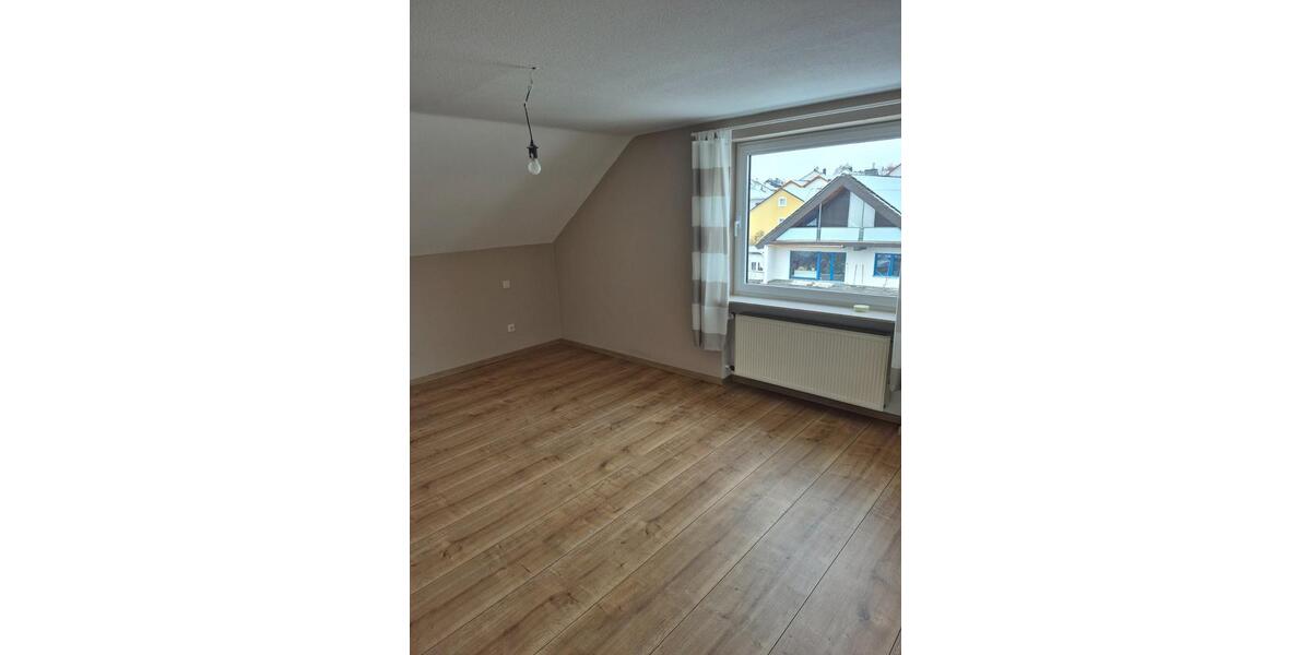 Stilvolle 3-Zimmer-Wohnung zu vermieten 3 zimmer