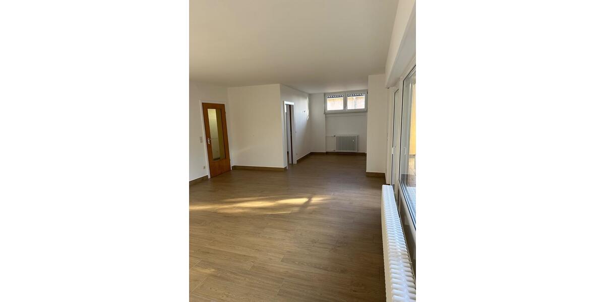 Etagenwohnung Mainz Mombach - 3.5 Zimmer, 98 m&sup2;, 1.350&euro; | Angebot:24660184