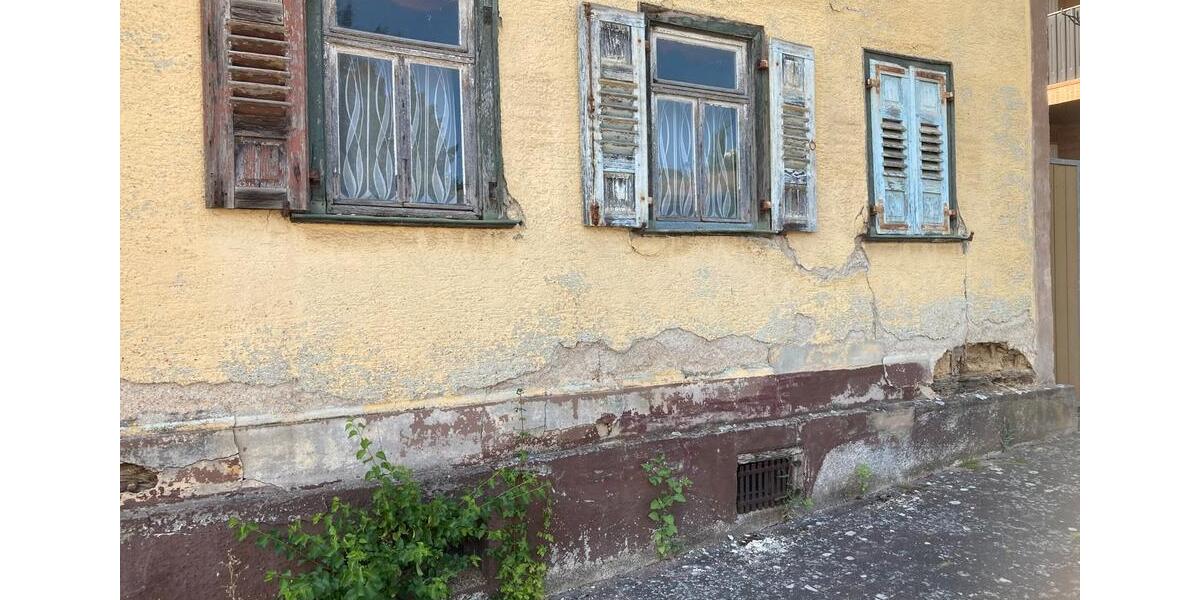 Einfamilienhaus Hünfelden - 4 Zimmer, 80 m&sup2;, 77.000&euro; | Angebot:26552037