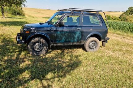 Lada Niva 130.000 km 4.950 &euro; Hünfelden 65597