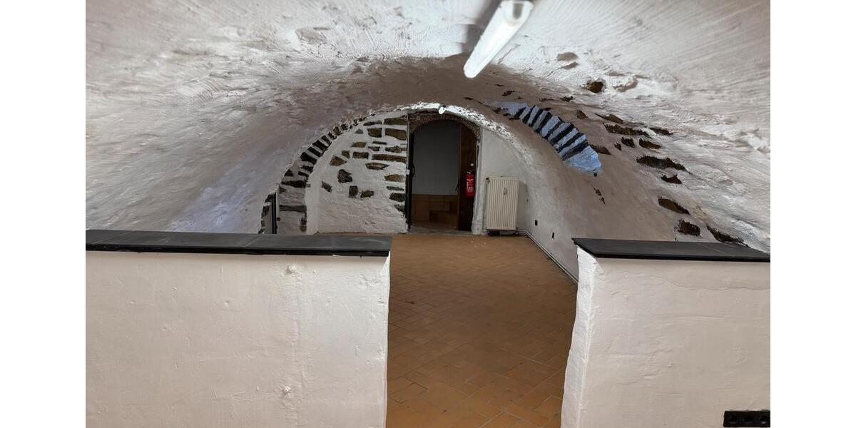 Gewerbeobjekt Steinbach (Taunus) - 400&euro; | Angebot:26623585