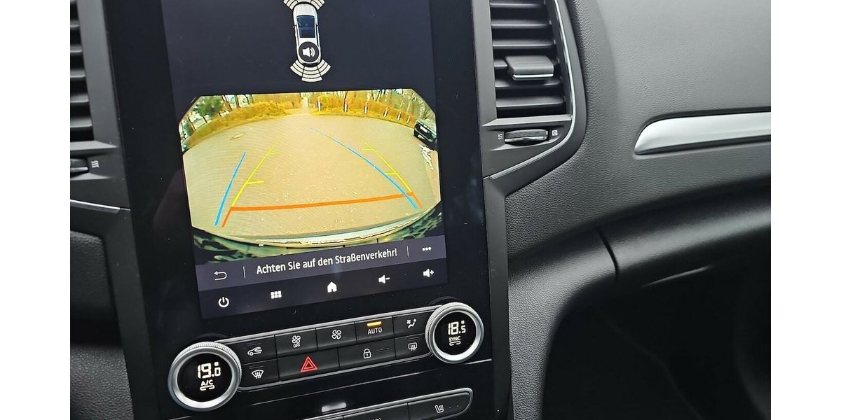 Renault Megane Intens Head-up Display, Kamera, 18.263 km 18.970 &euro; Schwalbach/Taunus 65824