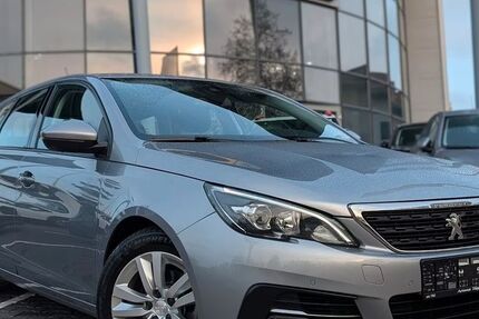 Peugeot 308 121.653 km 8.999 &euro; Mainz 55128