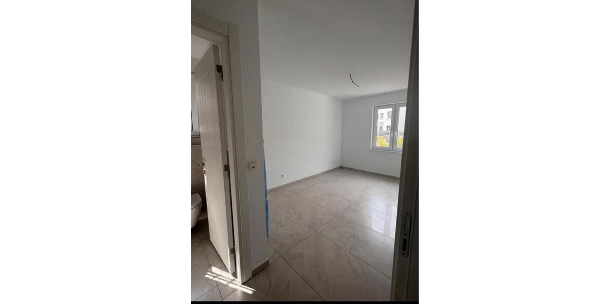 Erdgeschoßwohnung Wiesbaden Mainz-Amöneburg - 4 Zimmer, 95 m&sup2;, 1.900&euro; | Angebot:26195939