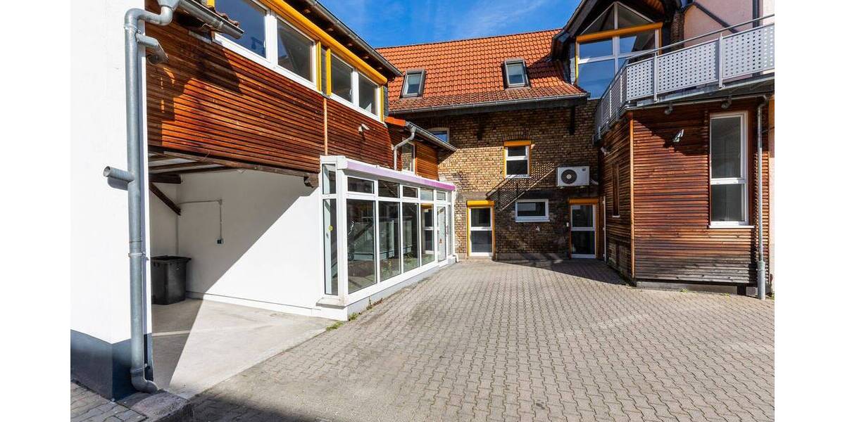 Gewerbeobjekt Bischofsheim - 4 Zimmer, 179 m&sup2;, 1.825&euro; | Angebot:26498819