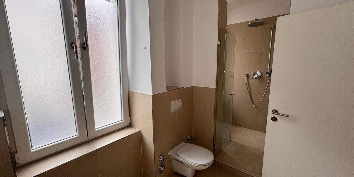 Etagenwohnung Wiesbaden Westend / Bleichstraße - 2 Zimmer, 79 m&sup2;, 1.178&euro; | Angebot:25690981