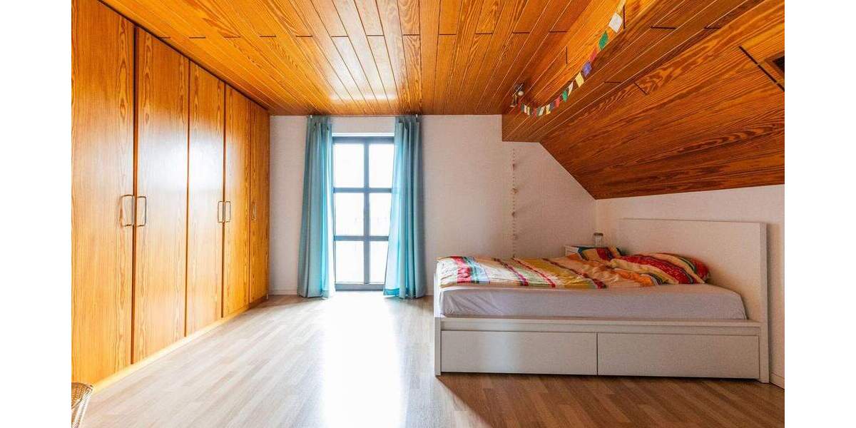 Mehrfamilienhaus, Wohnhaus Bischofsheim - 8 Zimmer, 695.000&euro; | Angebot:24966393