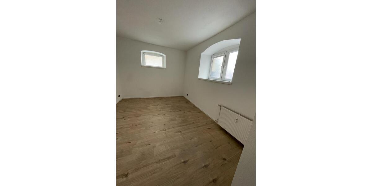 Etagenwohnung Wiesbaden Biebrich - 2 Zimmer, 59 m&sup2;, 1.150&euro; | Angebot:25367154