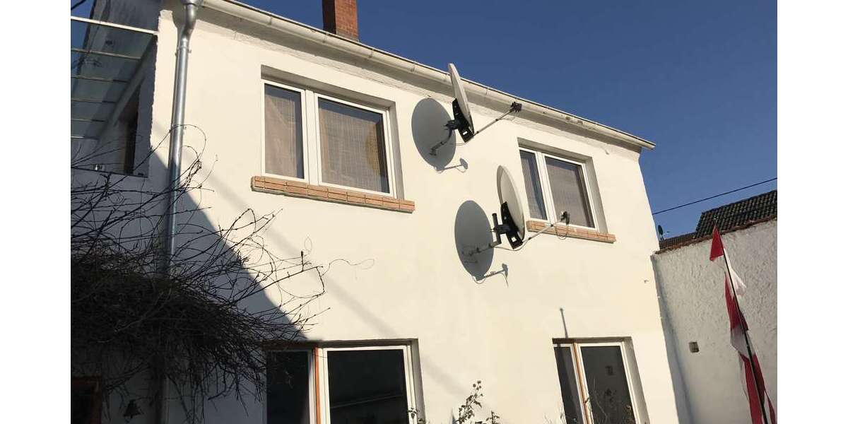 Haus zum Kaufen in Wiesbaden 590.000 € 130 m² 5 zimmer