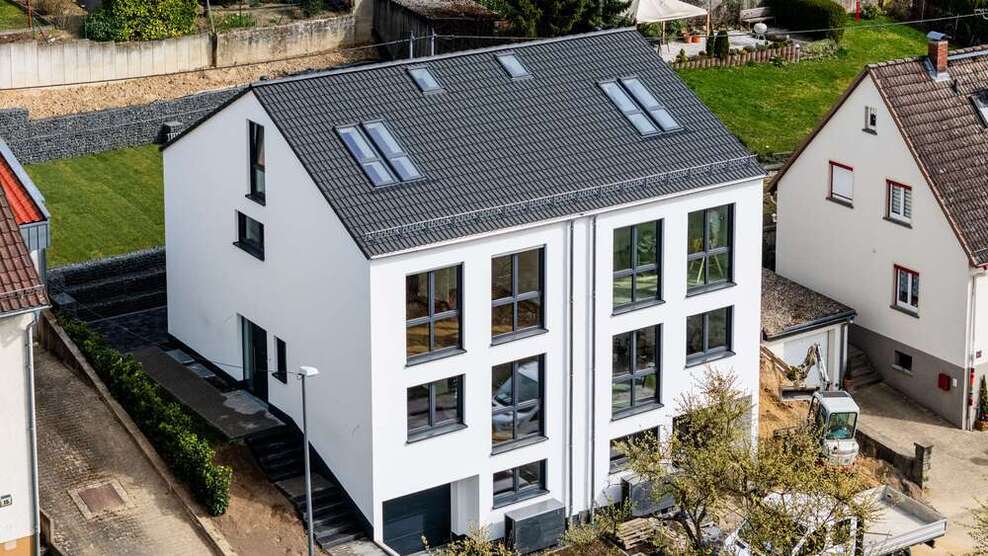 Haus zum Kaufen in Wiesbaden 875.000 € 155 m²