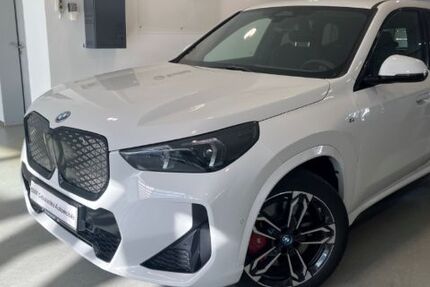 BMW iX1 32.470 km 37.899 &euro; Hofheim 65719