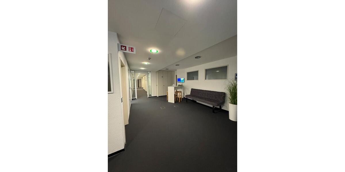 Moderne Büroflächen in Wiesbaden - hell, mit Stellplätzen zimmer