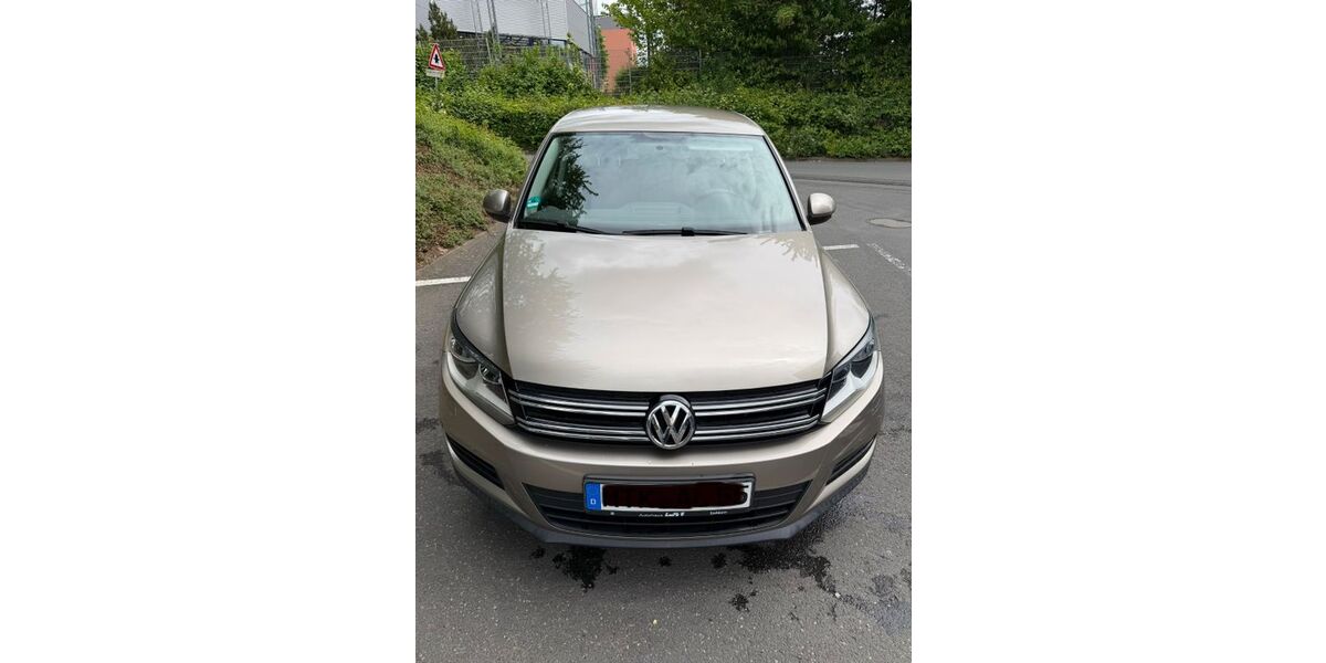 VW Tiguan 61.000 km 8.000 &euro; Schwalbach am Taunus 65824