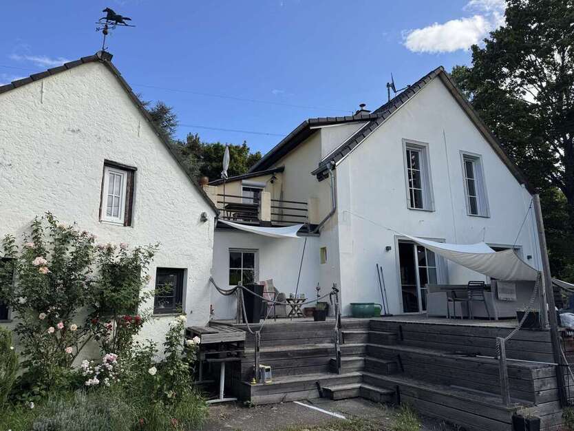 Haus zum Kaufen in Wiesbaden 1.150.000 € 181.5 m²