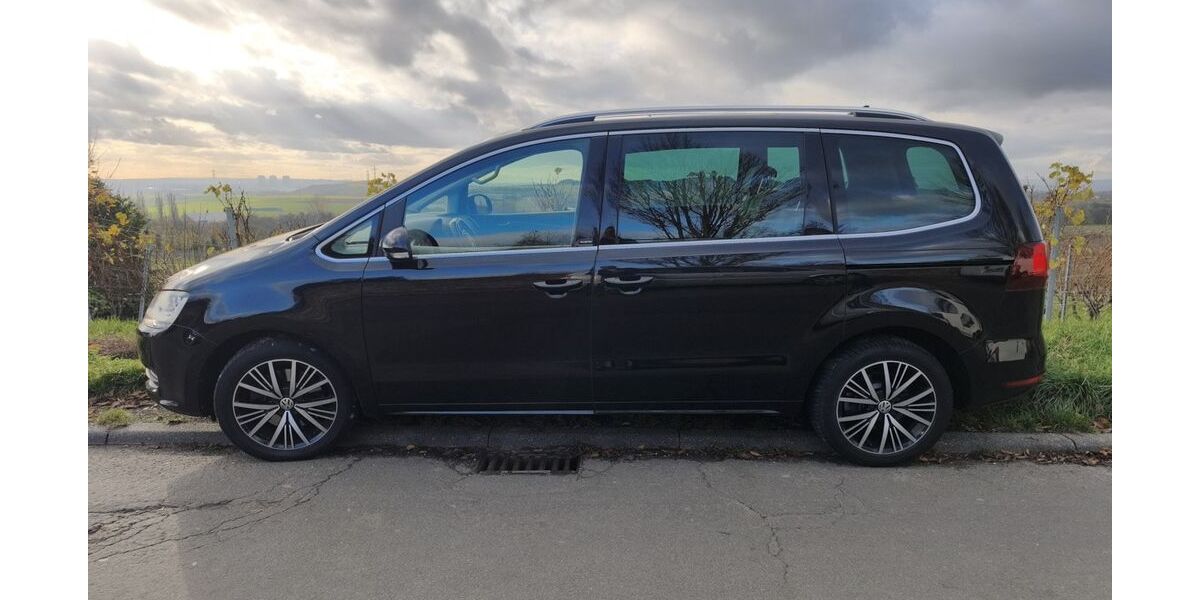 VW Sharan 104.000 km 20.300 &euro; Flörsheim 65439