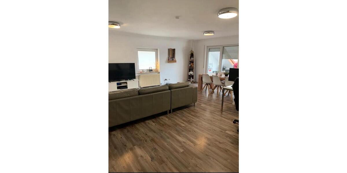 Dachgeschoßwohnung Hochheim am Main - 2 Zimmer, 75 m&sup2;, 299.000&euro; | Angebot:26096914