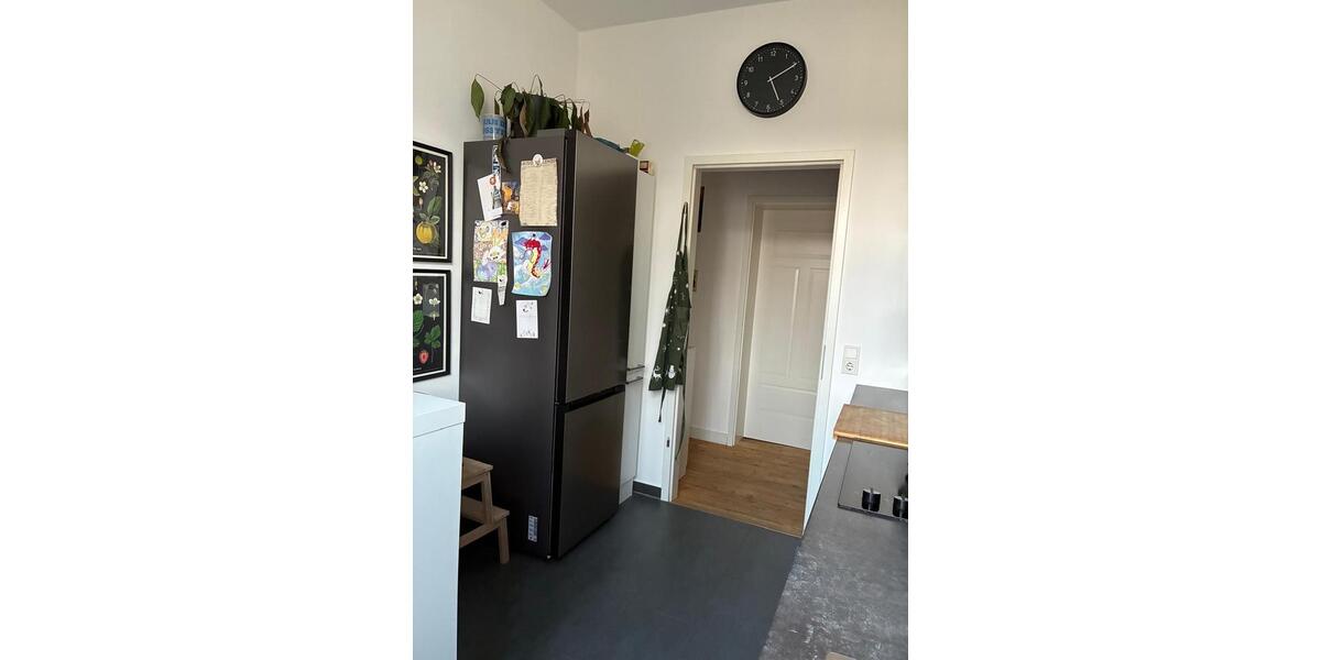 Etagenwohnung Wiesbaden Biebrich - 4 Zimmer, 90 m&sup2;, 1.250&euro; | Angebot:25512371