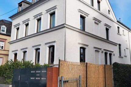Haus Wiesbaden Klarenthal - 17 Zimmer, 500 m&sup2;, 1.950.000&euro; | Angebot:26544992