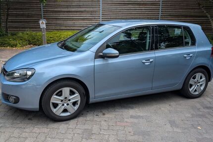 VW Golf 132.501 km 6.400 &euro; Selters 65618
