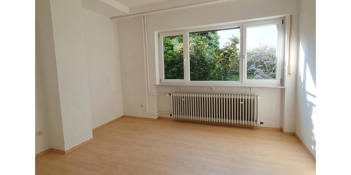Einfamilienhaus Eppstein - 8 Zimmer, 220 m&sup2;, 2.990&euro; | Angebot:26441688