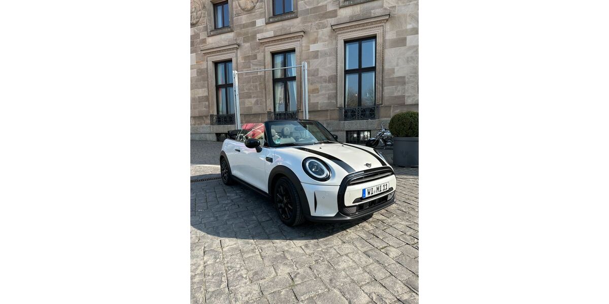 Mini Cooper Cabrio 13.904 km 29.399 &euro; Wiesbaden 65189