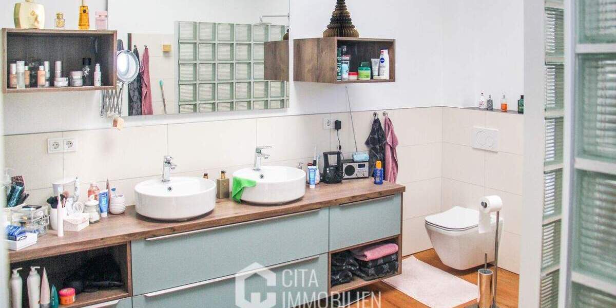 Wohnen & Arbeiten in Mainz-Hechtsheim: Moderne Wohn- und Gewerbeimmobilie mit Dachterrassen & Aufzug zimmer