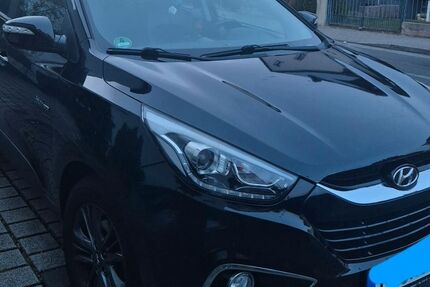 Hyundai ix35 140.000 km 9.999 &euro; Rüsselsheim 65428