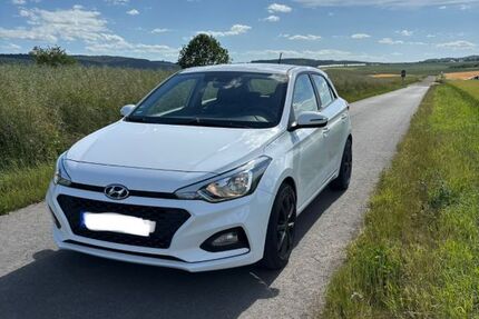 Hyundai i20 82.000 km 8.999 &euro; Katzenelnbogen 56368