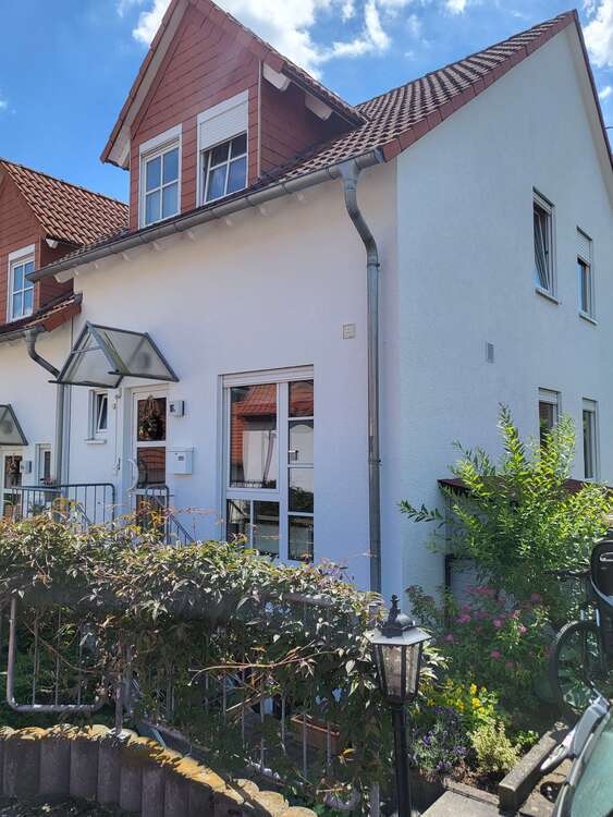 Haus zum Mieten in Wiesbaden 1.900 € 125 m² 5 zimmer