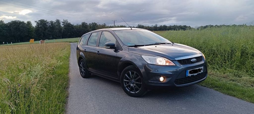 Ford Focus 122.350 km 3.100 &euro; Taunusstein 65232