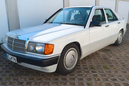 Mercedes-Benz 190 221.100 km 7.950 &euro; Steinbach 61449