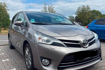 Toyota Verso 163.320 km 8.999 &euro; Nackenheim 55299