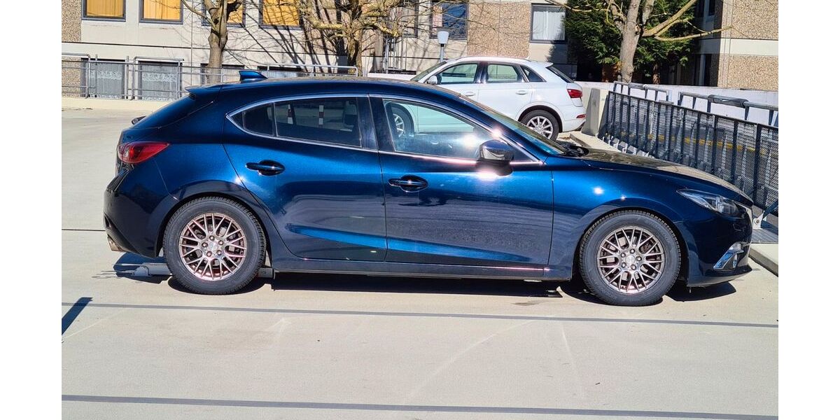 Mazda 3 103.000 km 9.630 &euro; Mainz 55129