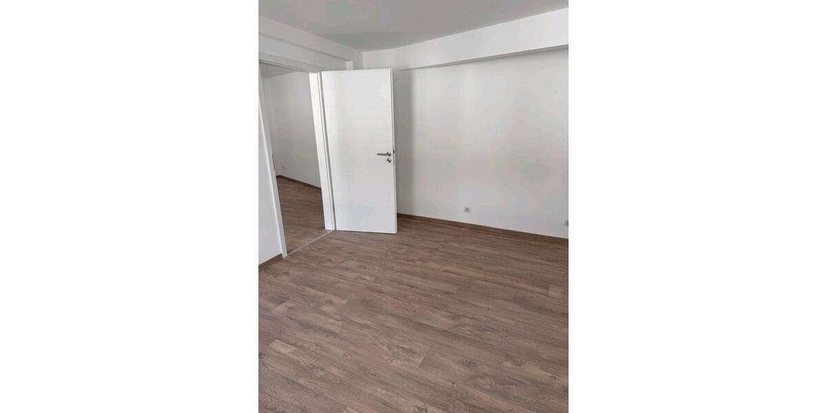 Etagenwohnung Ingelheim am Rhein - 3 Zimmer, 93 m&sup2;, 1.400&euro; | Angebot:25261110