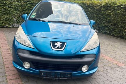 Peugeot 207 112.000 km 1.999 € Wiesbaden 65197
