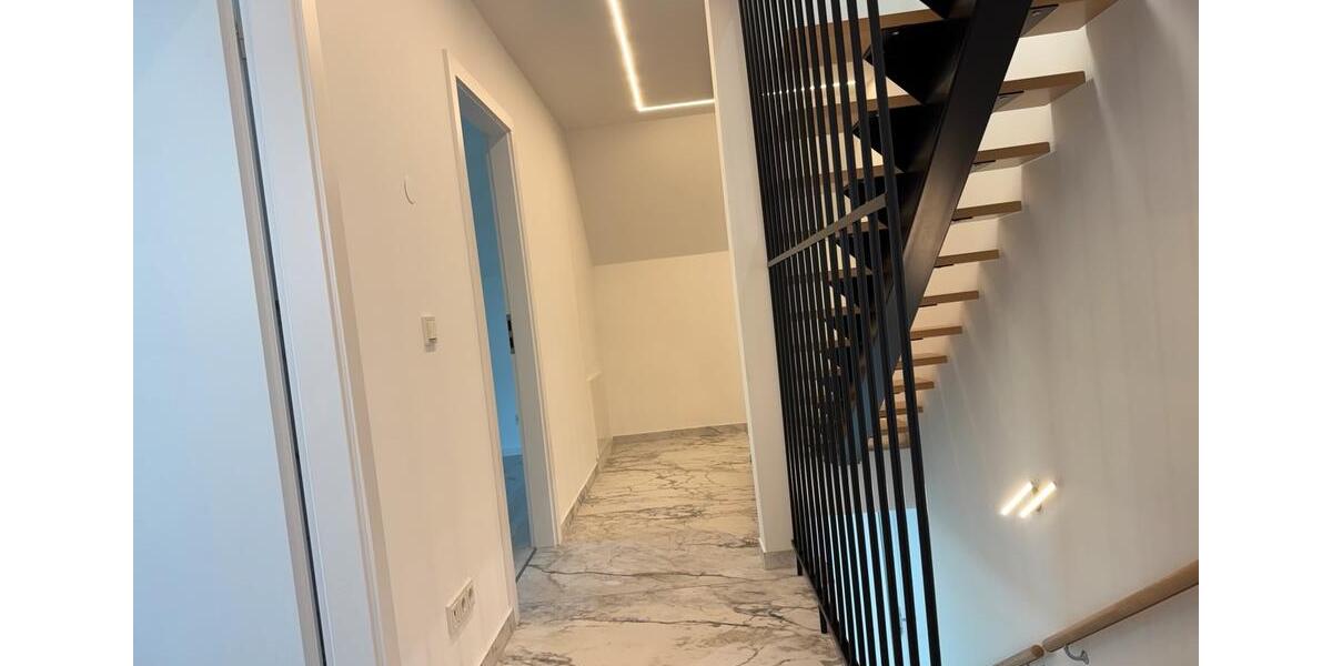 Doppelhaushälfte Wiesbaden Mainz-Amöneburg - 3 Zimmer, 140 m&sup2;, 3.000&euro; | Angebot:26698566