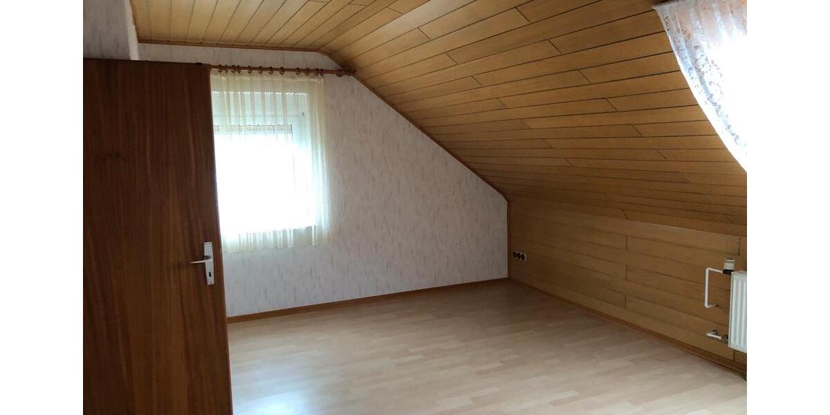 Reihenhaus Taunusstein - 5 Zimmer, 129 m&sup2;, 440.000&euro; | Angebot:25204941
