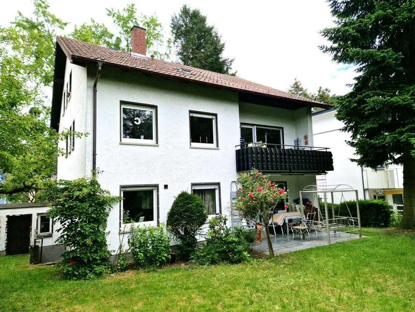 Haus zum Kaufen in Wiesbaden 720.000 € 241.8 m²