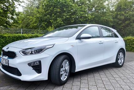 Kia ceed / Ceed 69.000 km 10.300 &euro; Bad Camberg 65520