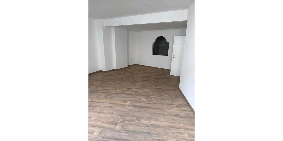 Etagenwohnung Ingelheim am Rhein - 3 Zimmer, 92 m&sup2;, 1.400&euro; | Angebot:25261112