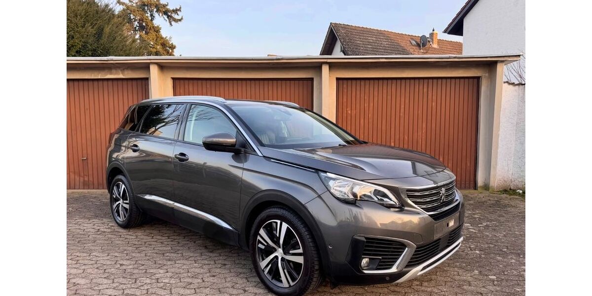 Peugeot 5008 140.000 km 15.900 &euro; Rüsselsheim 65428