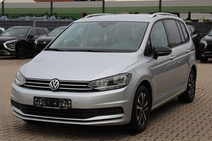 VW Touran 156.250 km 15.990 € Flörsheim 65439