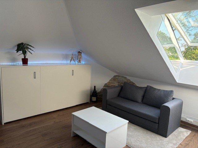 Etagenwohnung Wiesbaden Südost - 1.5 Zimmer, 35 m&sup2;, 1.100&euro; | Angebot:26406739