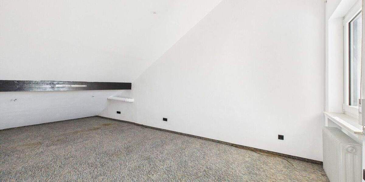 Freistehender Familientraum mit Garage und tollem Garten zum Veredeln! 6 zimmer